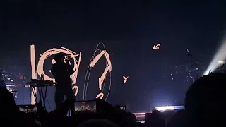 BoyWithUke Paper Planes Live In Tilburg 