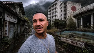 I Found Japan’s Abandoned Tourist Town