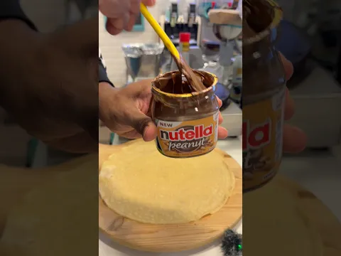Secondo te da 1 a 10 quanto è buona? #crepes #creperia #yogurteria #nutella #nutellapeanut