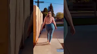 Emma StJames - Curvy Model Plus Size Fashion Bio Age Career Lifestyle