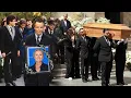 Download Lagu Les funérailles d'Anne-Sophie Lapix ont eu lieu, son mari a pleuré amèrement lors des obsèques.