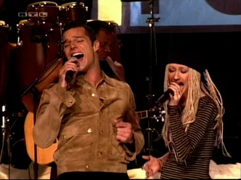 Download MP3 Christina Aguilera and Ricky Martin - Nobody Wants To Be Lonely (Live from Top of the Pops) 2001