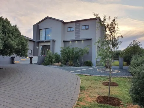 Download MP3 4 Bed House for sale in Free State | Bloemfontein | Woodland Hills |