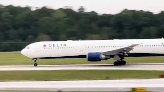 Delta Air Lines Boeing 767-400 ER N838MH taking off from RDU Airport