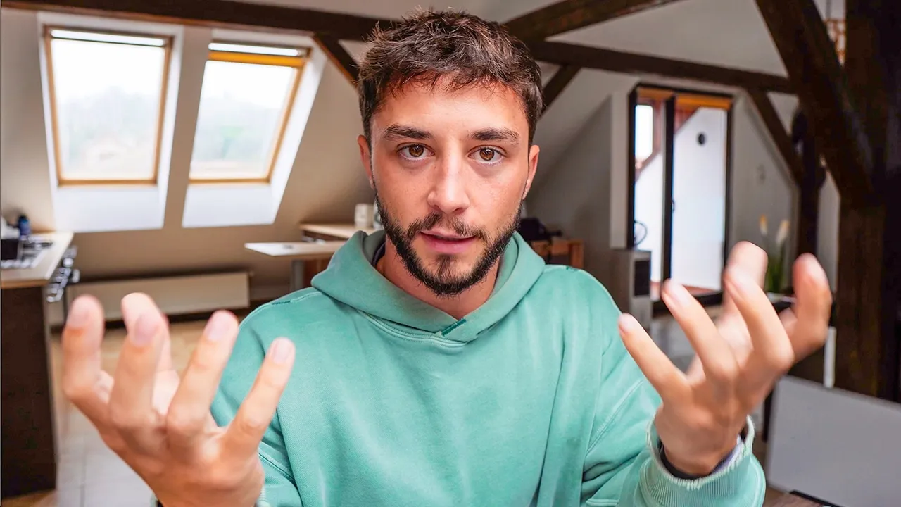 Outline Video why 95% of people fail when starting AI businesses (simple fix)