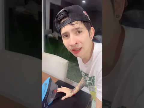 OBLIGUE a Sebastián a forrar los útiles escolares 😂📚