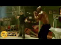 Download Lagu Jet Li fights a huge jock, but a man with a machine gun gets in their way / Kiss of the Dragon
