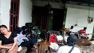 pupusing nelongso bakul pring curhat galaxy musik sesi latihan 