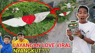 Download DRONE MENANGKAP NAMPAK LAYANGAN LOVE VIRAL NYANGKUT DIPOHON OH TIDAK | Mikael TubeHD MP3