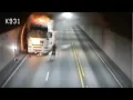Video di Plutselig står vogntoget i fyr og flammer. Flere sikkerhetsproblemer avdekket