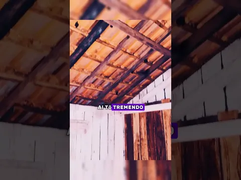 Rosy abriu a porta do quarto e levou um susto enorme
