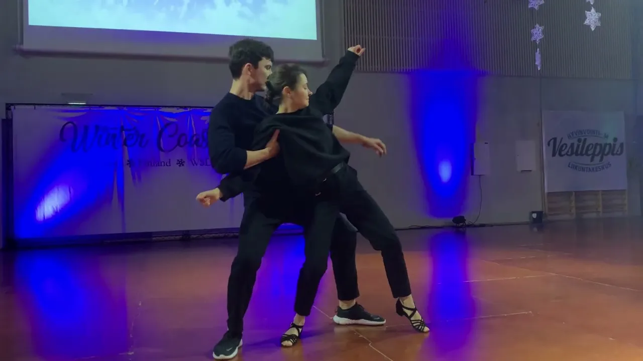 Semion Ovsiannikov & Maria Elizarova West Coast Swing "Letting In" Impov at Winter Coast Swing 2023