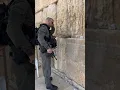 Download Lagu Israel praying to God to win the war at the Western Wall #israel