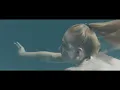Lagu Beautiful Blonde Girl Swimming Underwater Pool