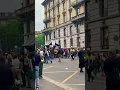 Download Lagu Police vs People - Insane Punk Street Party, Milan; Italy 🇮🇹