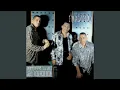 Download Lagu Un Beso y una Flor