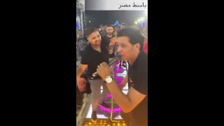 الفرح كله فوق الكراسى تامر النزهى ومصطفى باسط رجعو الحظ من جديد      دندنها