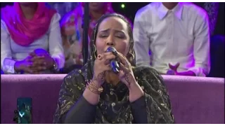 هدى عربي ناعس الاجفان 