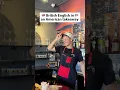 Download Lagu British English in an American pizzeria 🍕