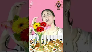 عفاف راضي   وحدي قاعده في البيت دندنها