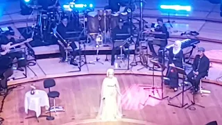 Download Pentas Sanisah Huri - The Lady in Concert at Esplanade Concert Hall. Singapore. (1) cont... MP3