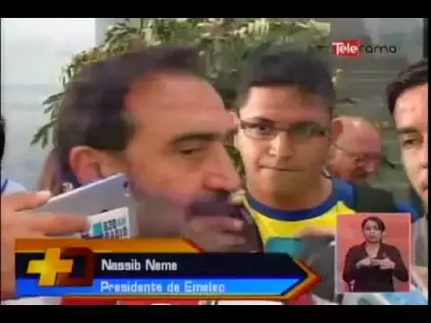 Emelec develó un busto en honor a George Capwell