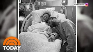 chrissy teigen suffers miscarriage after pregnancy complications today