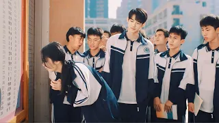 بنت بتكتشف أن عندها أبن من المستقبل وبيساعدها ترتبط بأشطر طالب في المدرسة ويتجوزها 