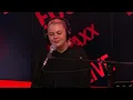 Louane et Waxx interprètent "La pluie" en live dans Foudre