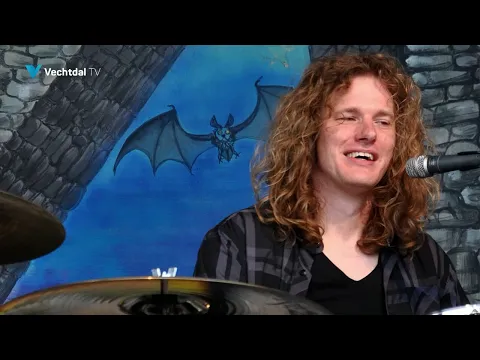 Het tweede deel van het gesprek met Normaal drummer Timo Kelder