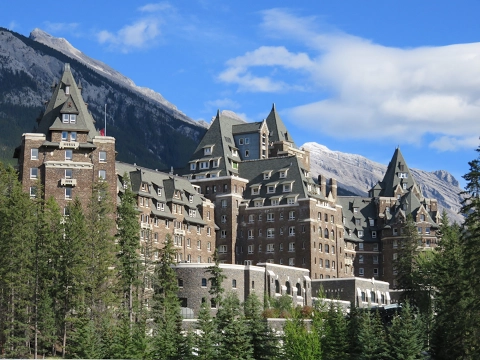 Download MP3 Inside the world-famous FAIRMONT BANFF SPRINGS HOTEL (Canada): impressions \u0026 review