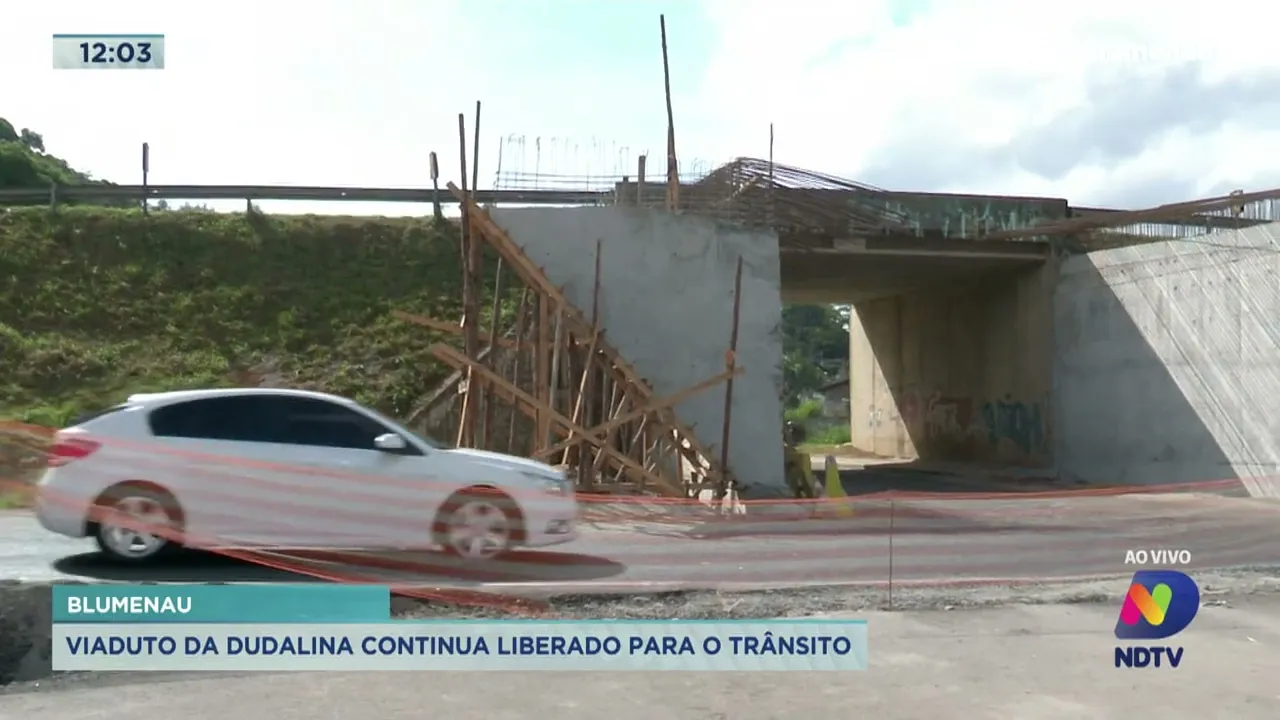 Moisés Stuker atualiza situação de viaduto na BR-470 em Blumenau