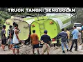 Lagu Truck Tangki Senggolan Melewati Jalan Kubangan Yang Dalam