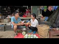 Download Lagu Nam and Ly Tieu Sa sell fruits at the market and the happy smiles of love