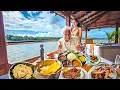 Lagu BEST SEAFOOD THALI you'll ever have on FLOATING RESTAURANT! 🦐🍤🤤| Raining Smiles in Kerala Ep-5
