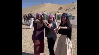 طی الارض به سبک کویر دختر دختران کویر ورزنه اصفهان خوشگل زیبایی هدایت ورزنه عربي اکسپلور 