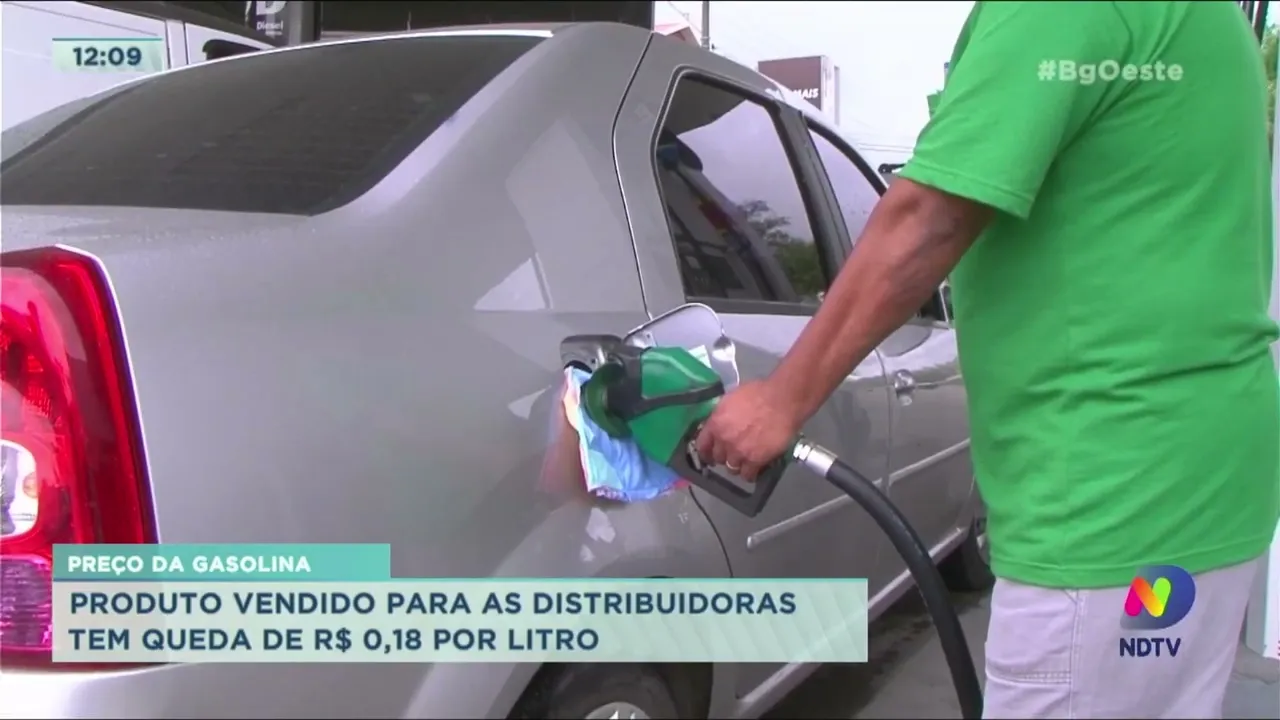 Preço da Gasolina: produto vendido para as distribuidoras tem queda de R$ 0,18 por litro