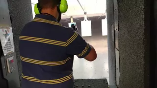Full Auto UMP40 at Buds Gun Shop and Range