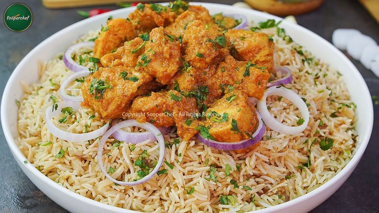 Flavor Tikka Rice Fusion: Chicken Tikka Rice Platter, A Tasteful Chicken Gravy with Rice