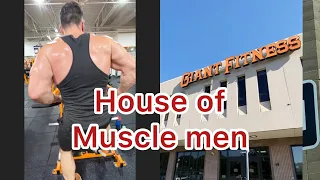 flexing giant fitness gym muscle men s house madame1079