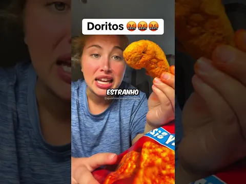 Ela encontrou algo GRANDE no pacote de Doritos! #curiosidades #interessante