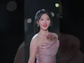送外卖的穷小子一眼看出美女总裁身患怪病，却被她误认成流氓！下一秒她突然倒地，他两指一伸瞬间治愈！女总裁这才知他是绝世神医，当晚便送上千亿金卡，主动求嫁！