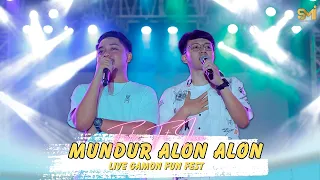 Download MUNDUR ALON ALON - FEBRI FT ILUX (LIVE IN GAMON FUN FEST) MP3