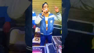 وانت نازل من بطن امك كنت انا نازل من على الاستدج مستر سيد الجمال  وانت نازل من بطن امك كنت انا نازل من على الاستدج مستر سيد الجمال