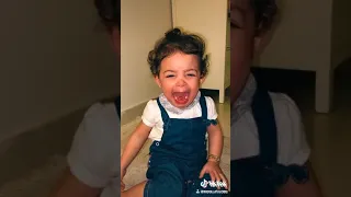 صوت يبكي الاطفال  صوت يبكي الاطفال