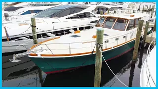 This 54′ CLASSIC Yacht is SUBLIME [Full Tour] Learning the Lines