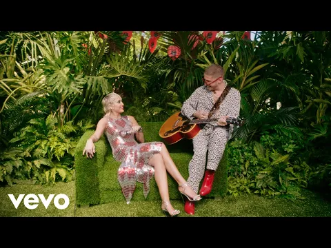 Download MP3 Miley Cyrus - Plastic Hearts (Backyard Sessions)