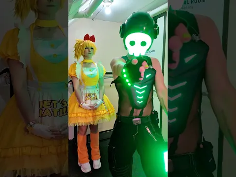 Who hit it hardest? @TheLivingTombstone #thelivingtombstone #fnaf #toychica