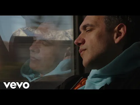 Video Thumbnail: Cosmo - Ciao (Video Ufficiale)