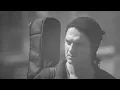 Ricardo Arjona - Mi Novia Se Me Está Poniendo Vieja (Video Oficial)